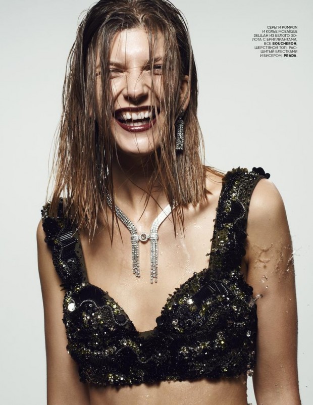 2-2014-Vogue Russia-2